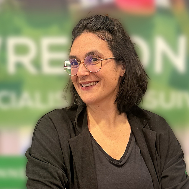 Éva BISMUTH : Chargé de communication
